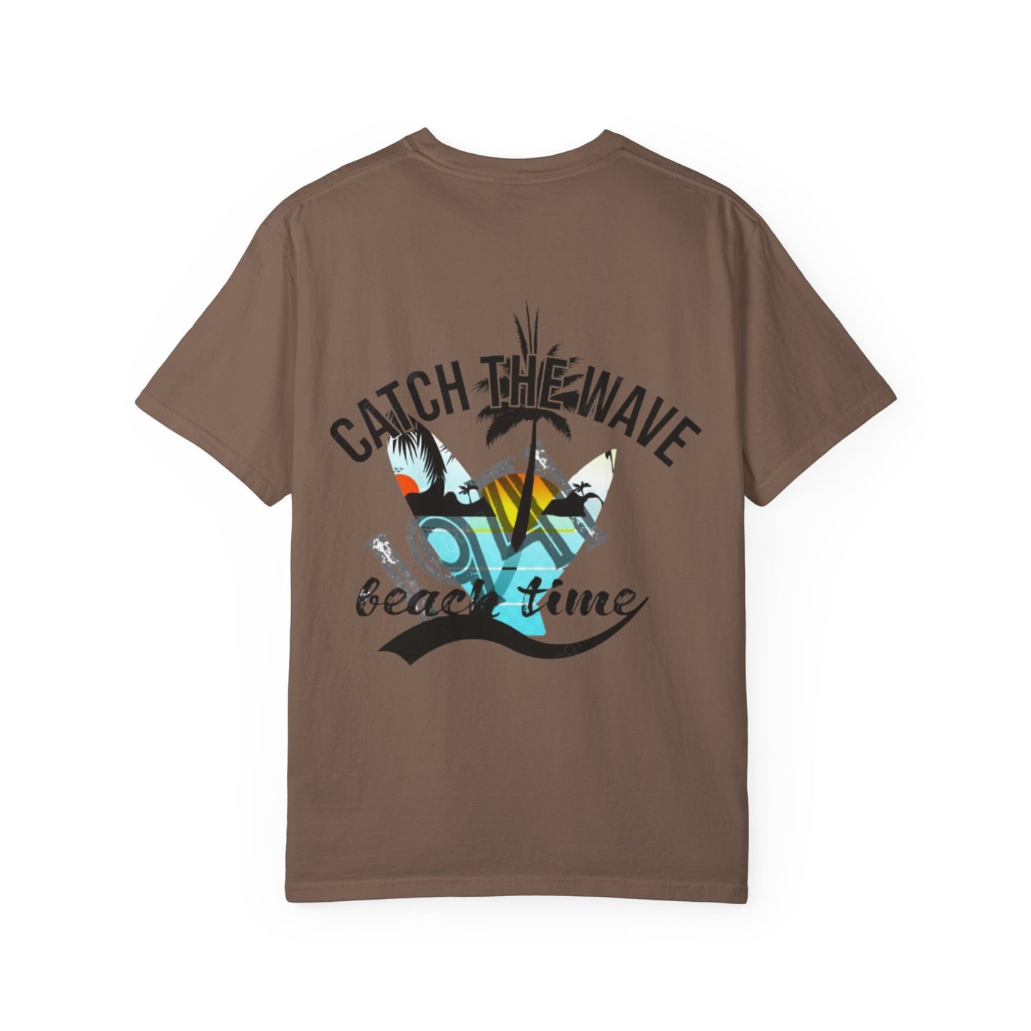 Beach Vibes T‑Shirt — "Catch the Wave" Graphic